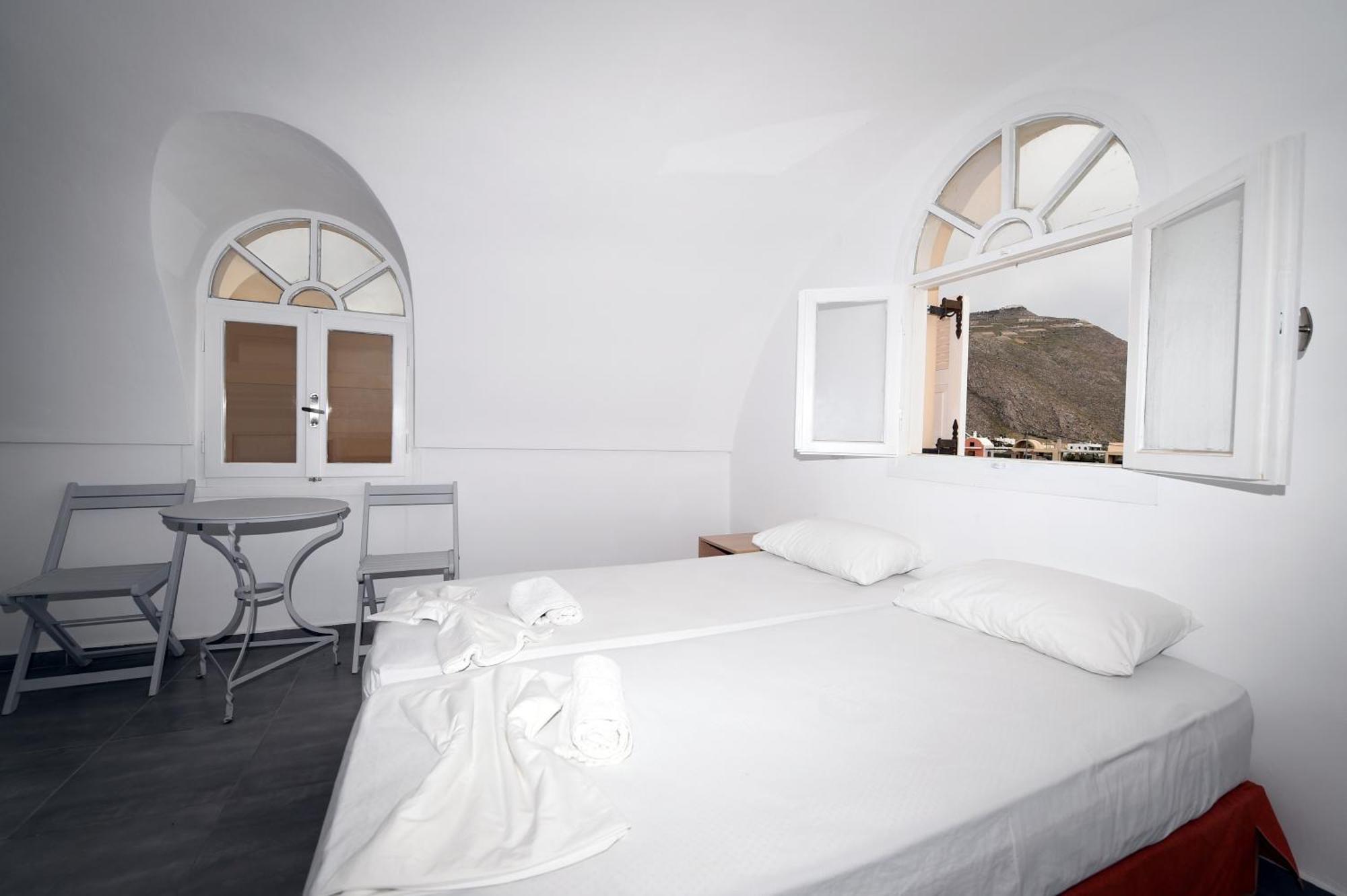 Leon Santorini Apart otel Perivolos  Dış mekan fotoğraf