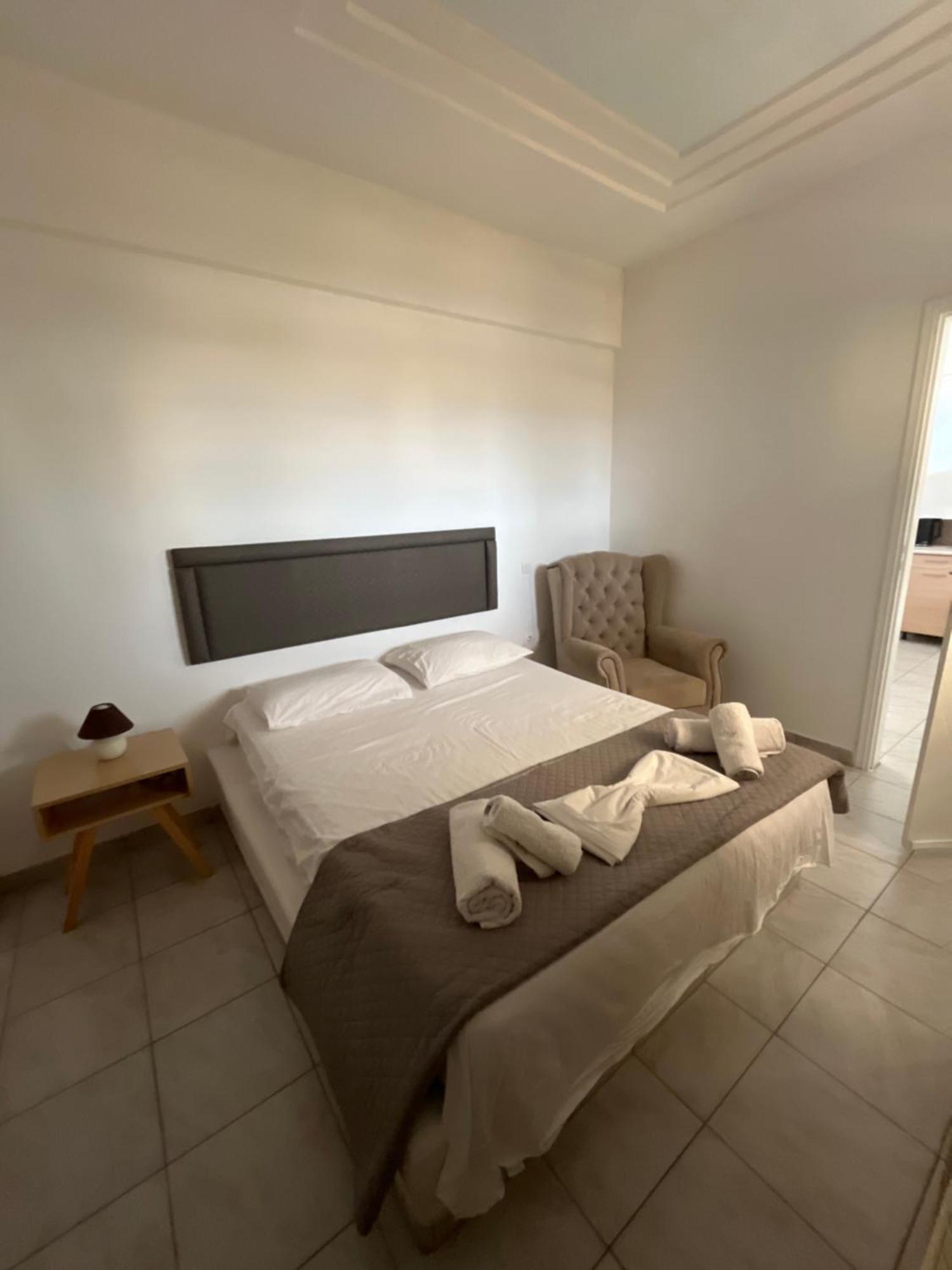 Leon Santorini Apart otel Perivolos  Dış mekan fotoğraf